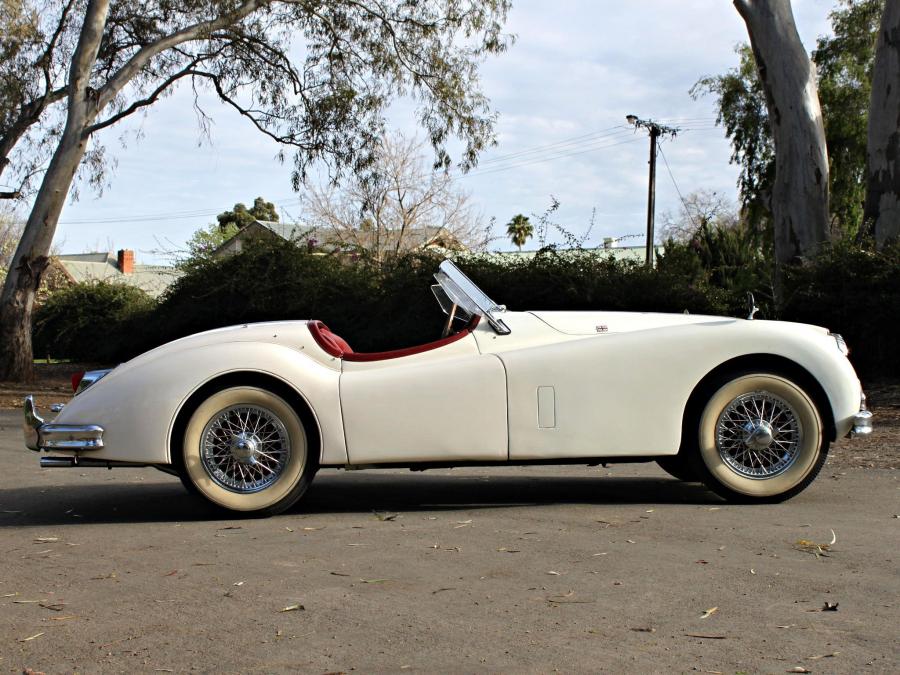  Jaguar XK140 Roadster 1954 года  (UK) (фото 1 из 2)